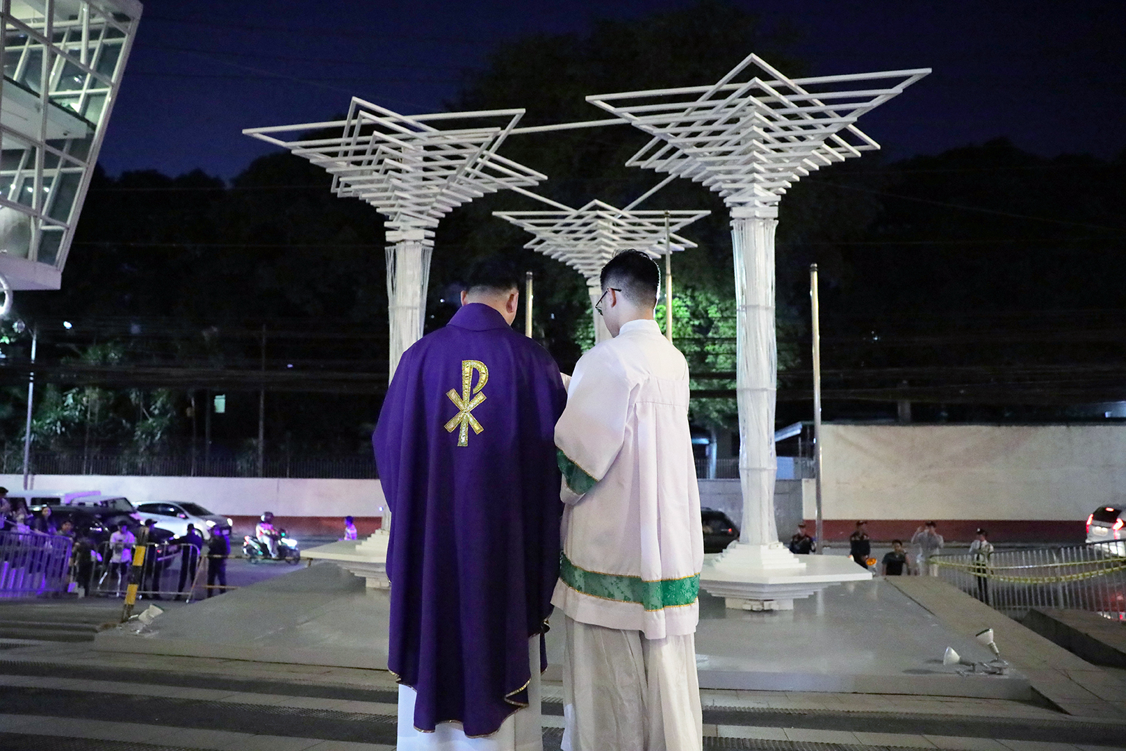 Benilde Tree Lighting and Holy Mass 3F8A2756