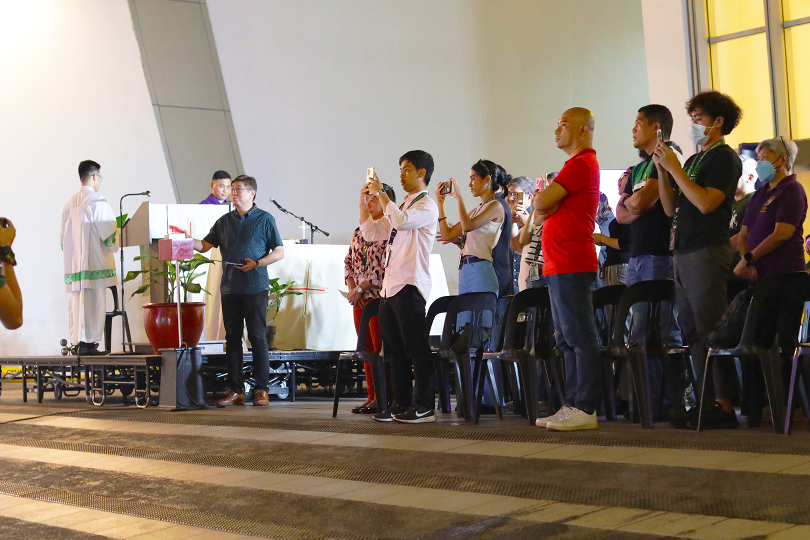 Benilde Tree Lighting and Holy Mass 3G2A2500