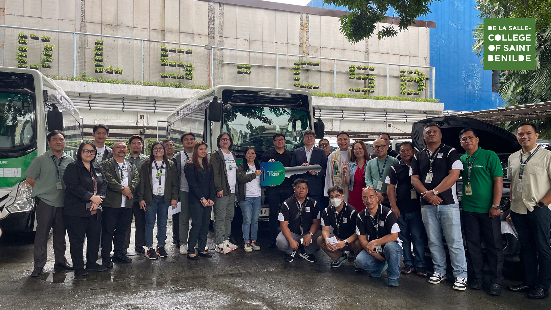 E Vehicle Blessing_LandscapePost - 1