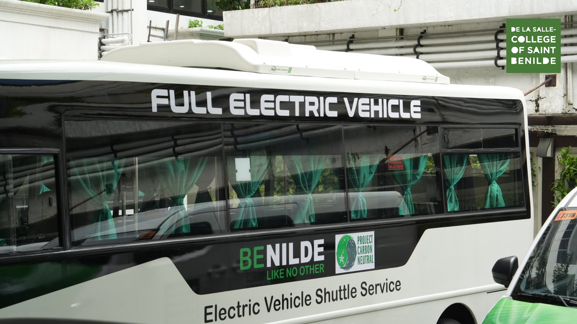 E Vehicle Blessing_LandscapePost - 6